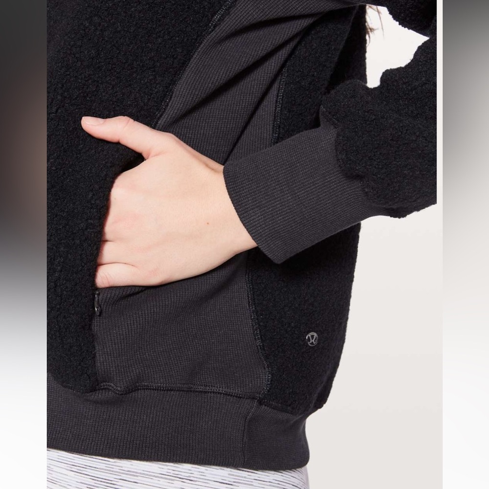 Lululemon Stand Out Sherpa 1/2 Zip - Picture 4 of 9